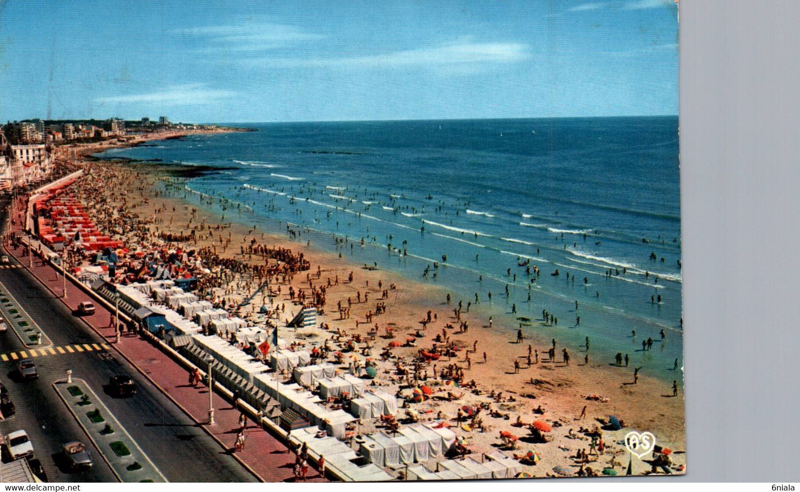 LES SABLES D OLONNE  La Plage     ( Recto-verso)   85 Vendée - Sables D'Olonne