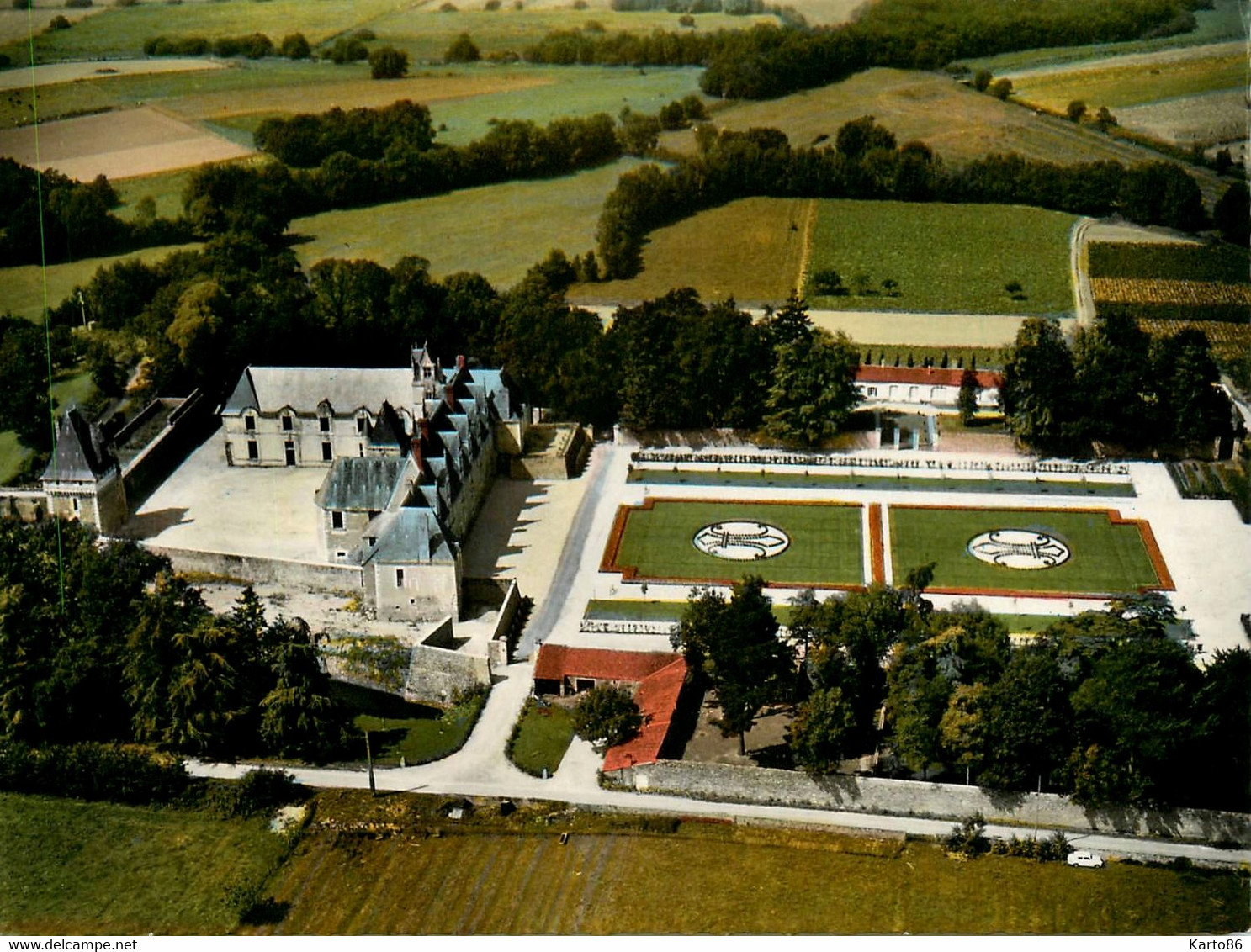 Haute Goulaine * Vue Aérienne , Les Jardins Du Château * éditeur Cim N° Ac 302-96 A - Haute-Goulaine