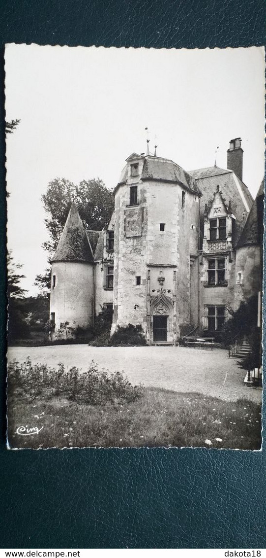 18  ,  Léré , Le Château De Villatte En 1956.......vue Peu Courante - Lere