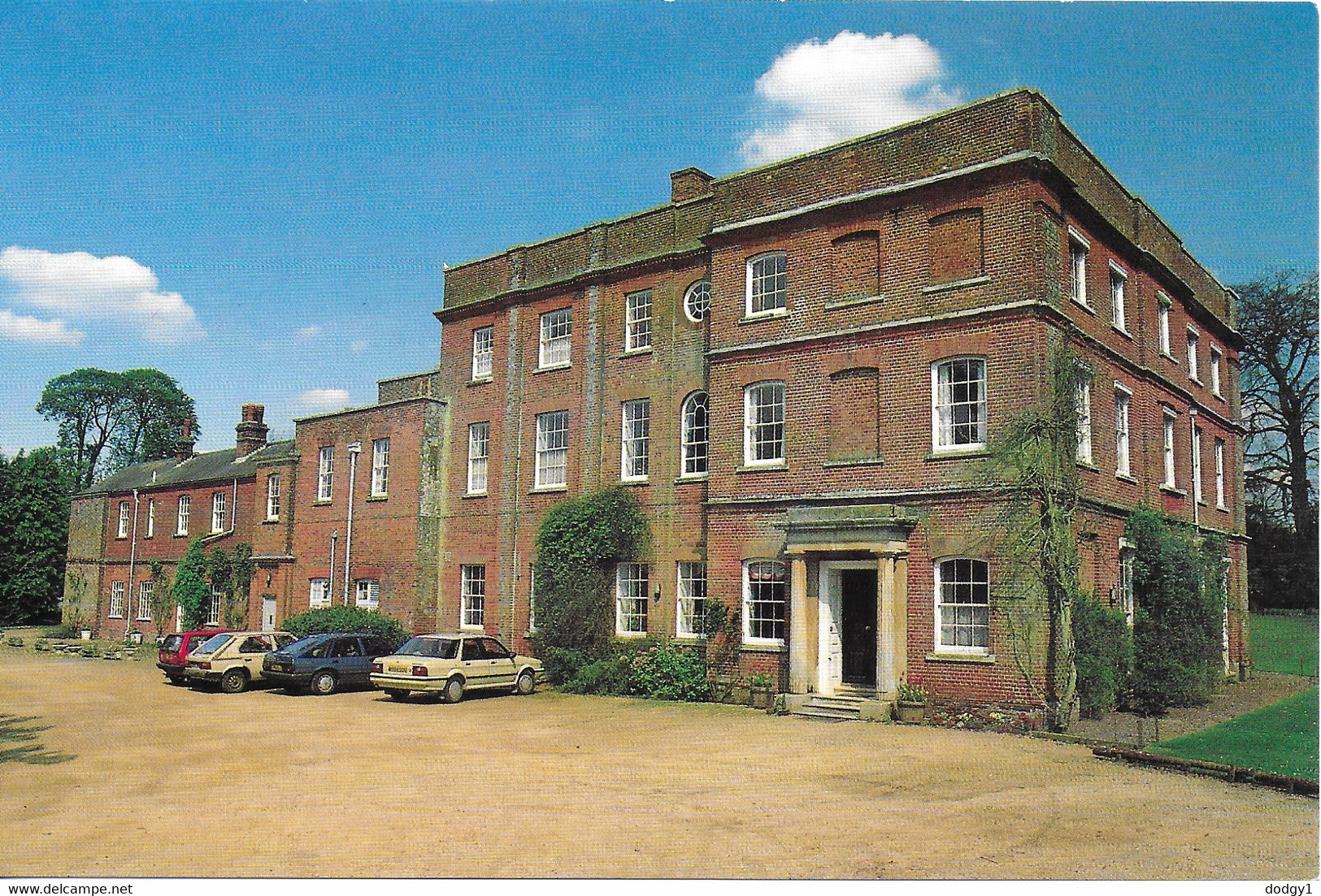 OLD ALRESFORD PLACE, ALRESFORD, HAMPSHIRE, ENGLAND. UNUSED POSTCARD   Ls6 - Winchester