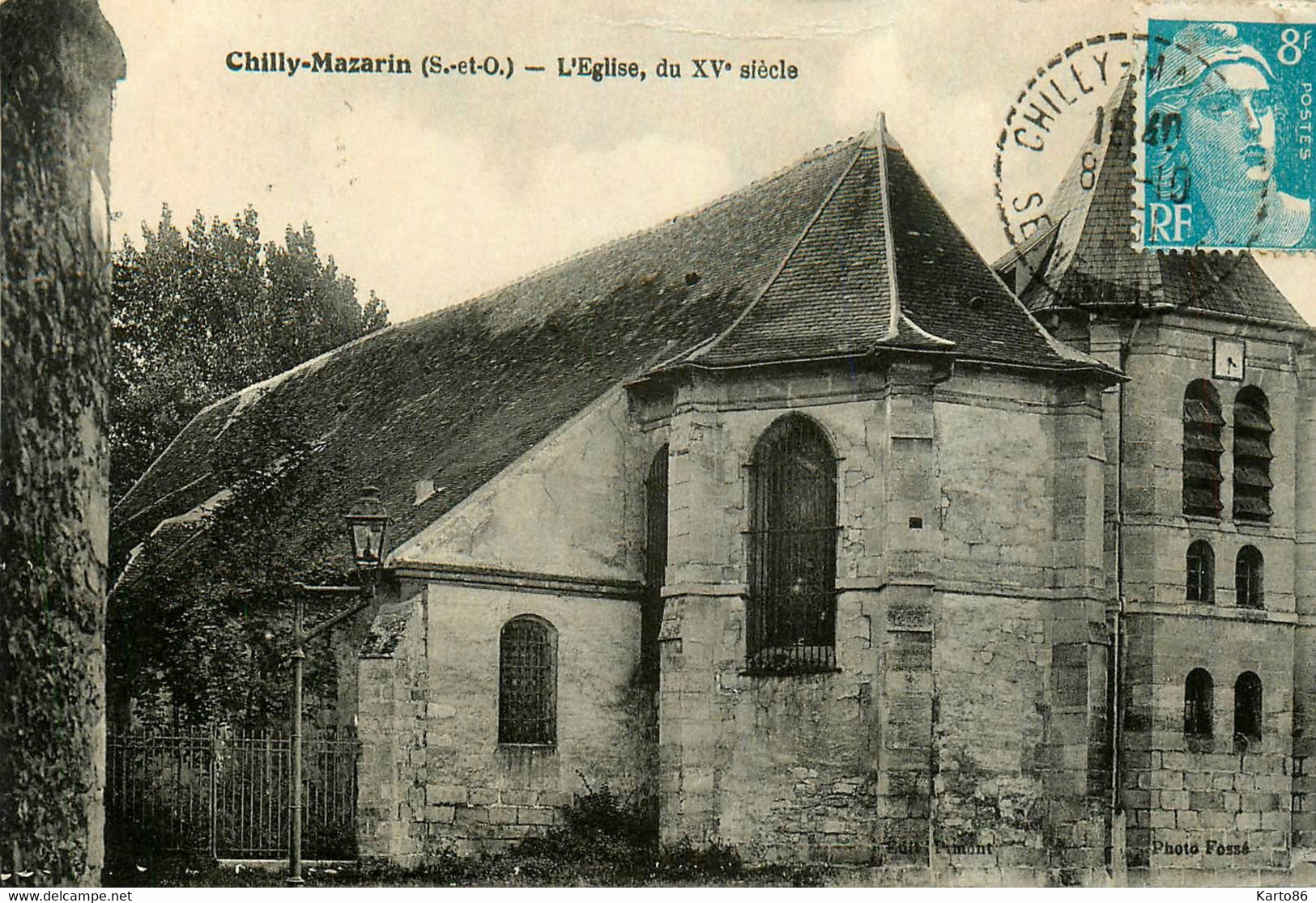 Chilly Mazarin * Vue Sur L'église Du Village - Chilly Mazarin