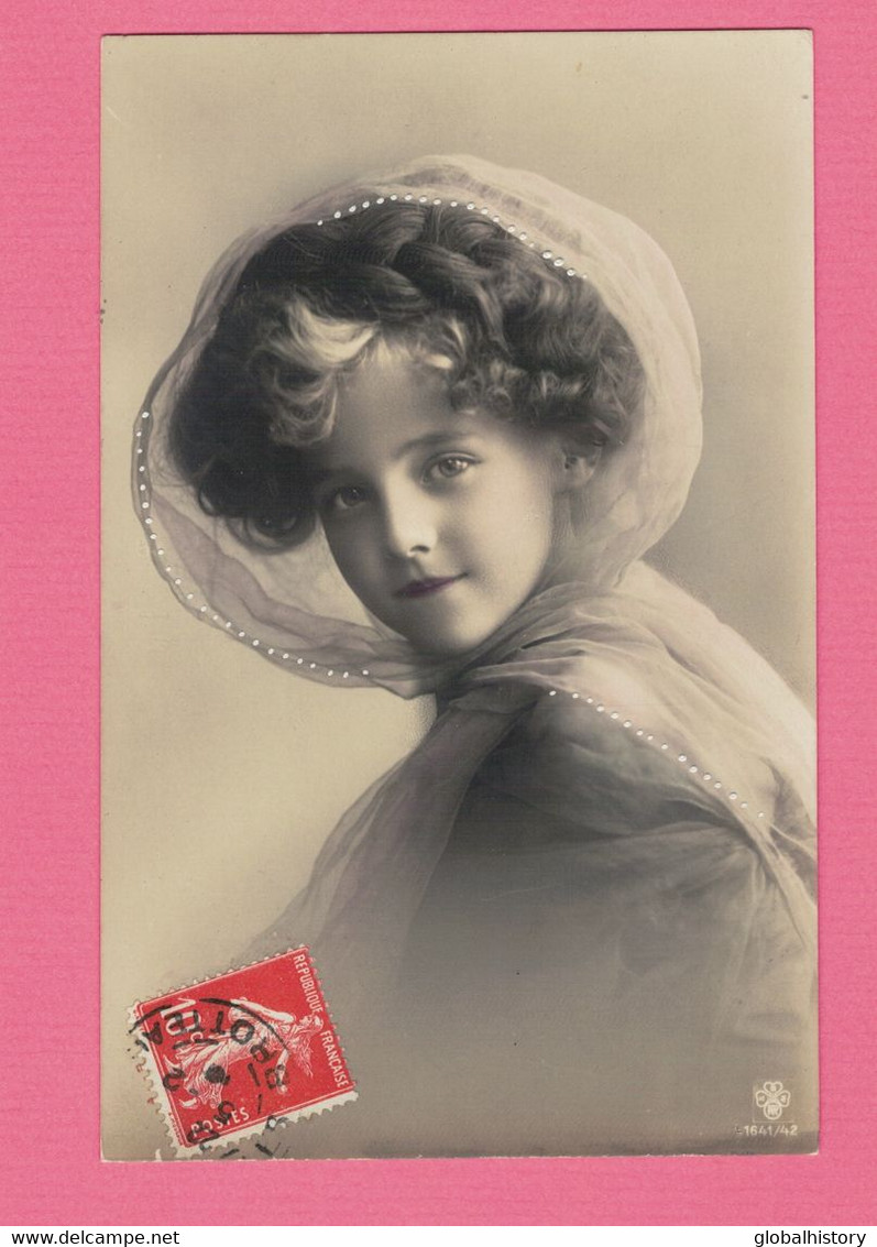 XA1018 JEUNE FILLE  FILLETTE , ENFANT, GIRL ,FAMOUS  GRETE REINWALD PINK LACE VEIL - Portraits