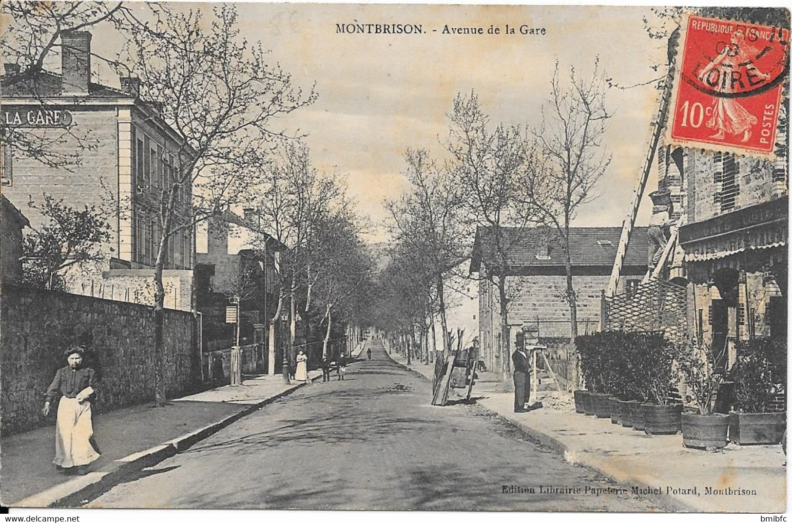 MONTBRISON - Avenue De La Gare - Montbrison