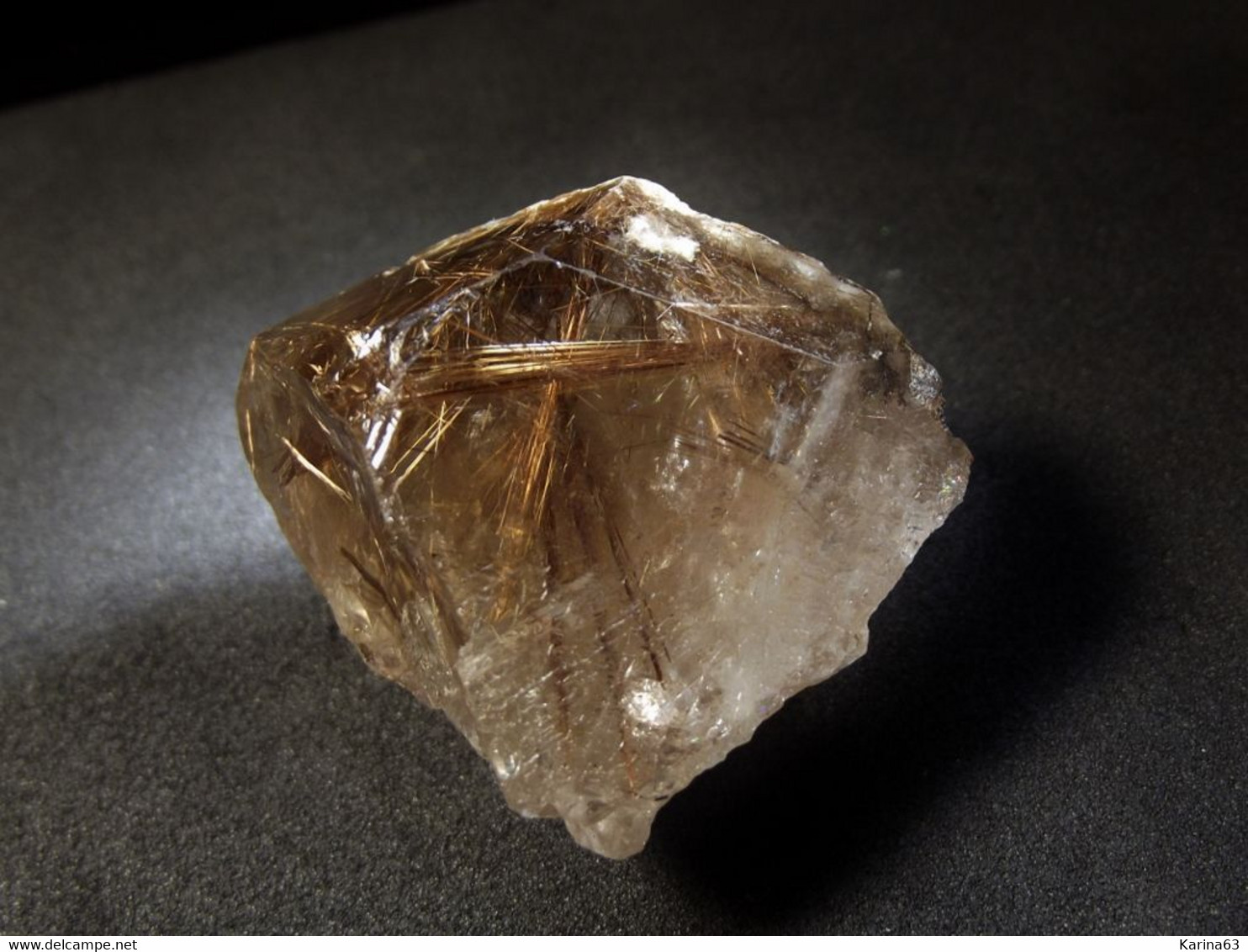 Rutile Needles In Smokey Quartz ( 3.5 X 2 X 3 Cm) - Bahia - Brazil. - Minéraux