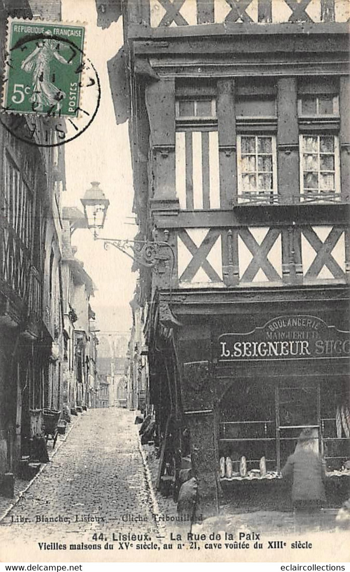 Lisieux            14        Maison Du XV ème    21 Rue De La Paix    N° LL115           (voir Scan) - Lisieux