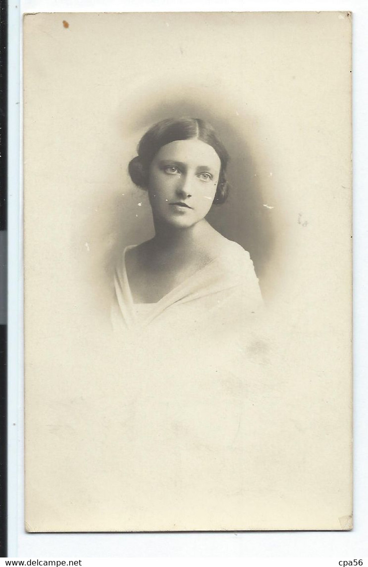 CARTE PHOTO - Odette BAUMAL (épouse LE TOUER) Née LORIENT 27/01/1905 - Genealogy