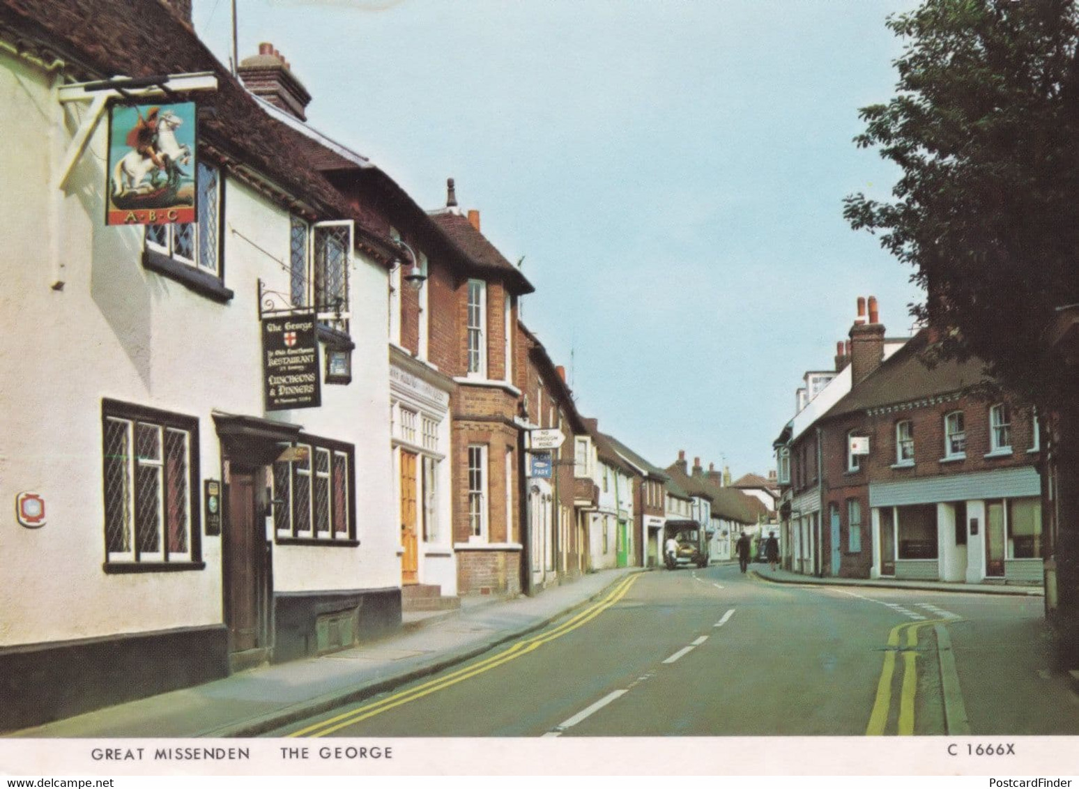 Great Missenden George Pub Bucks 1980s Postcard - Buckinghamshire