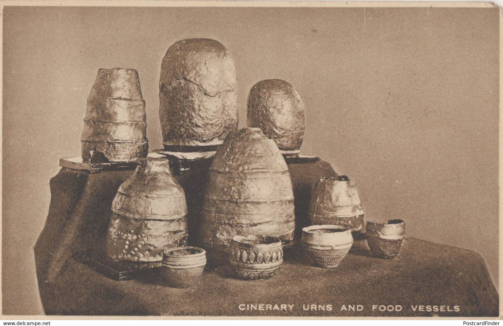 Cinerary Urns & Food Vessels Isle Of Man Manx Pottery Postcard - Other & Unclassified