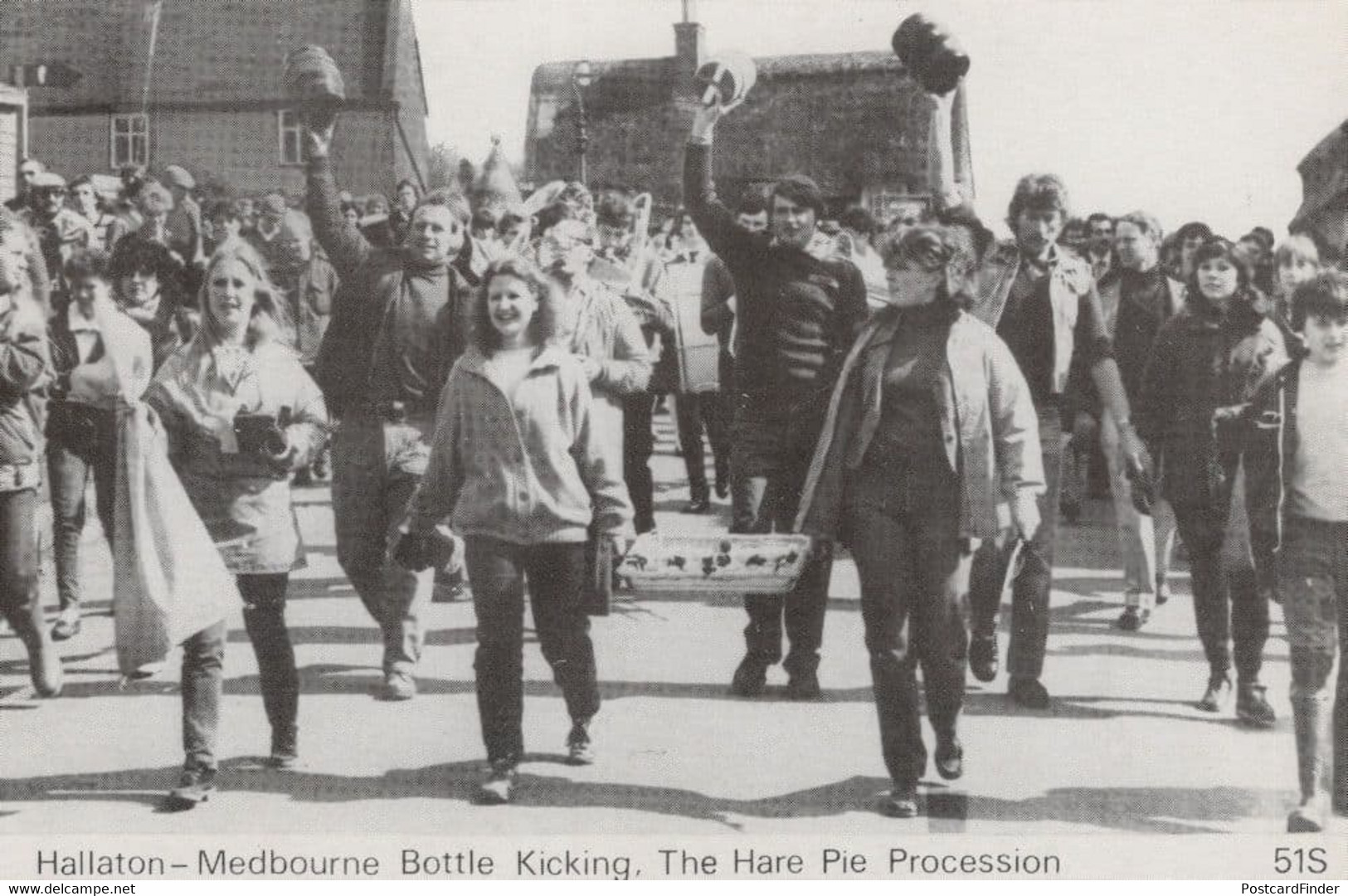 Hallaton Medbourne Bottle Kicking The Hare Pie Procession - Altri & Non Classificati