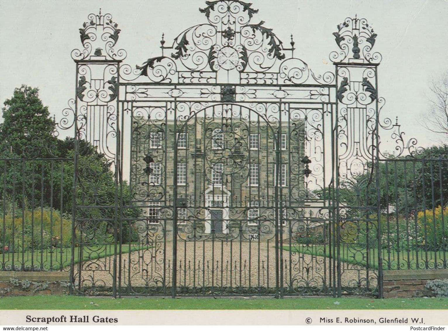 Scraptoft Hall Gates Leicester Magnificent Entrance Postcard - Other & Unclassified