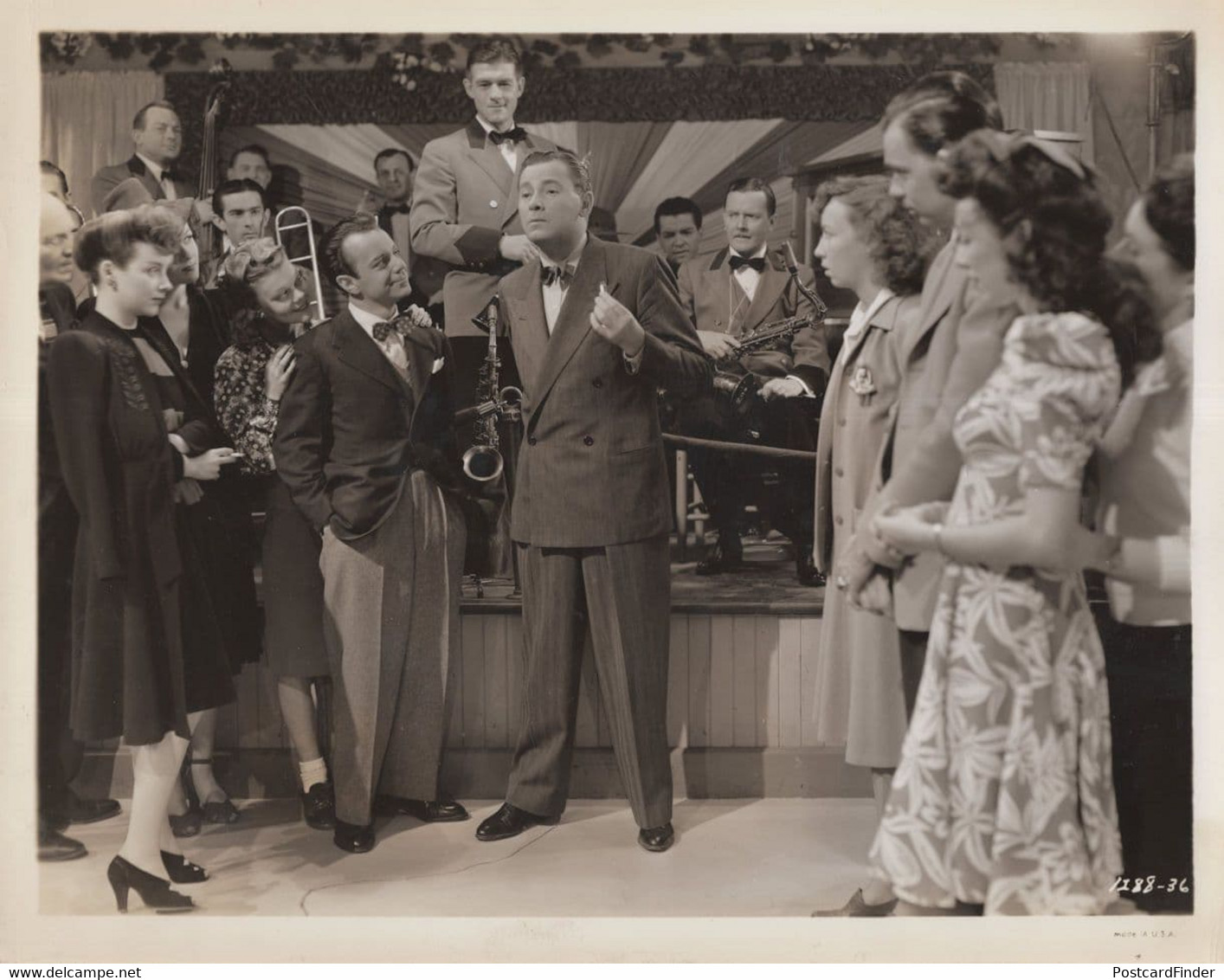 Mary Astor With 1940s Jazz Swing Band Young Ideas Film Press Photo - Autógrafos