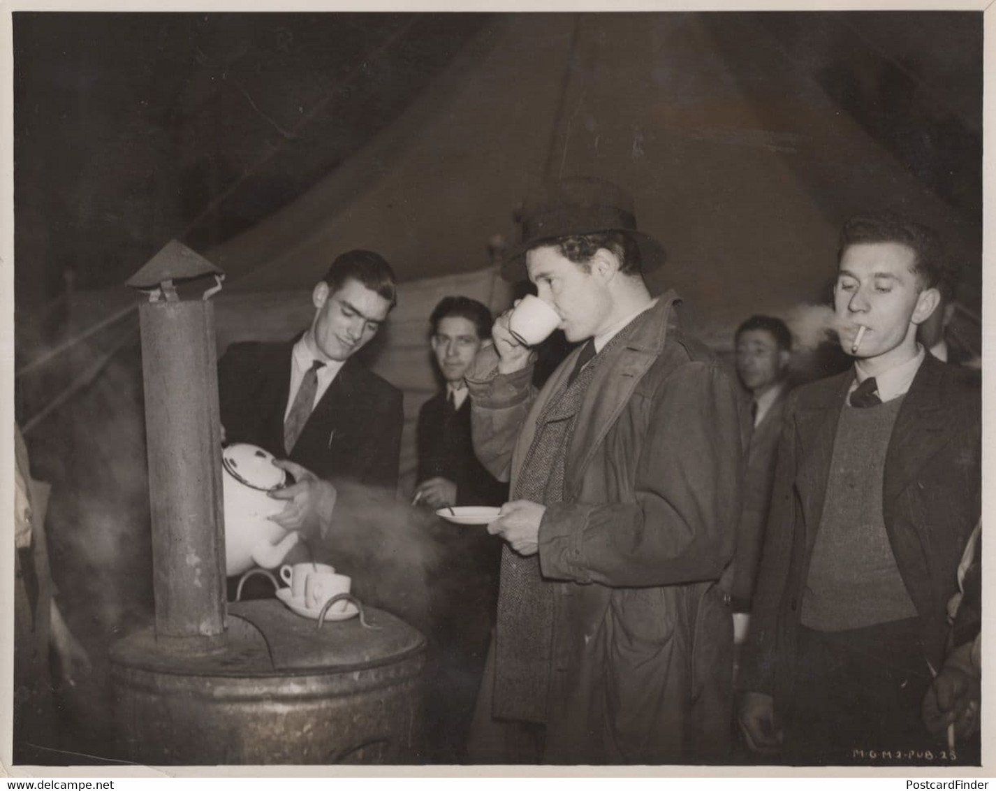 Robert Donat Film Welsh Mining Night The Citadel Hollywood Press Photo - Autógrafos