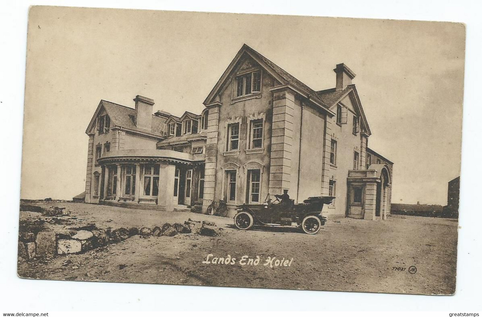 Cornwall    Postcard Lands End Hotel  Valentine's  Blue Stamp On Rear Unused - Land's End