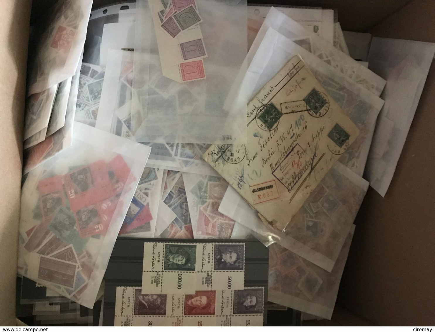 Ciremay Box 12.8 Kg - Lots & Kiloware (mixtures) - Min. 1000 Stamps