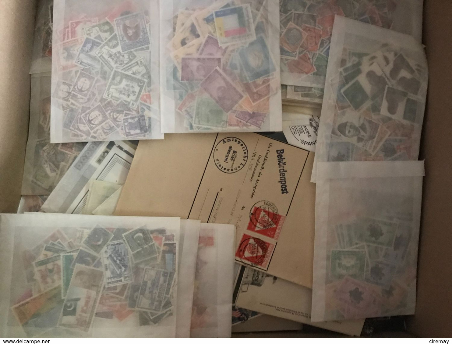 Ciremay Box 12.8 Kg - Lots & Kiloware (mixtures) - Min. 1000 Stamps