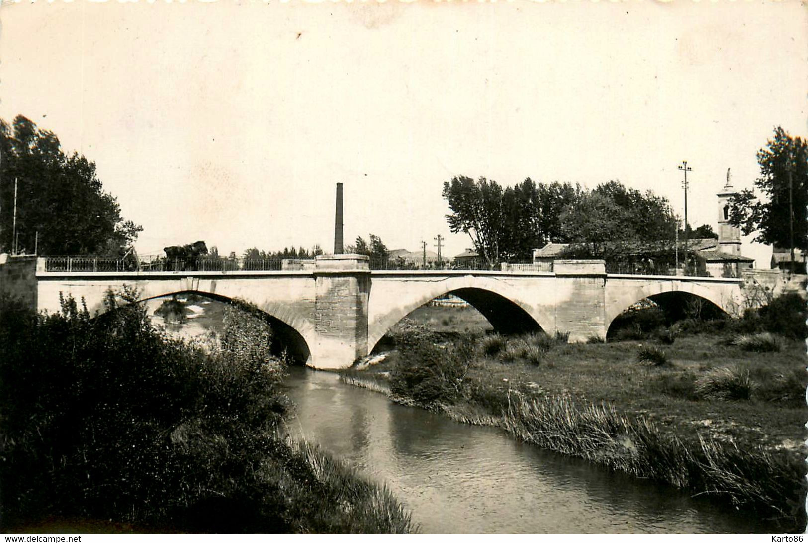 Bollène * Vue Sur Notre Dame Du Pont - Bollene