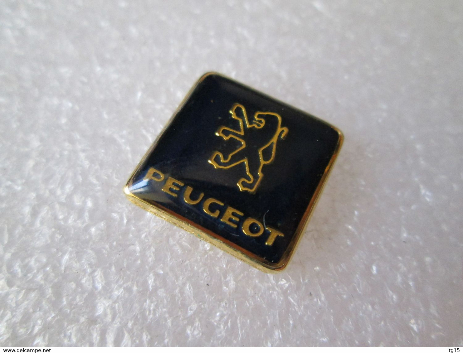 PIN'S    LOGO   PEUGEOT - Peugeot