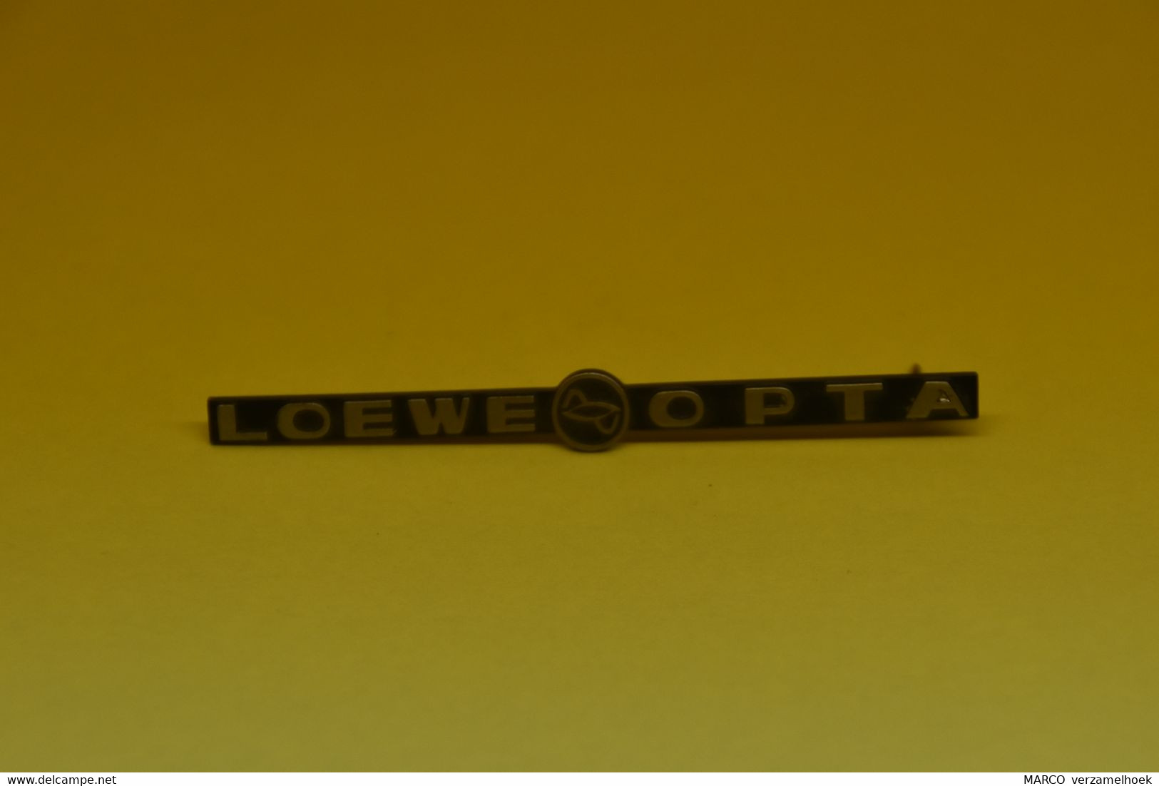 Radio/TV Embleem: Loewe Opta - Bauteile