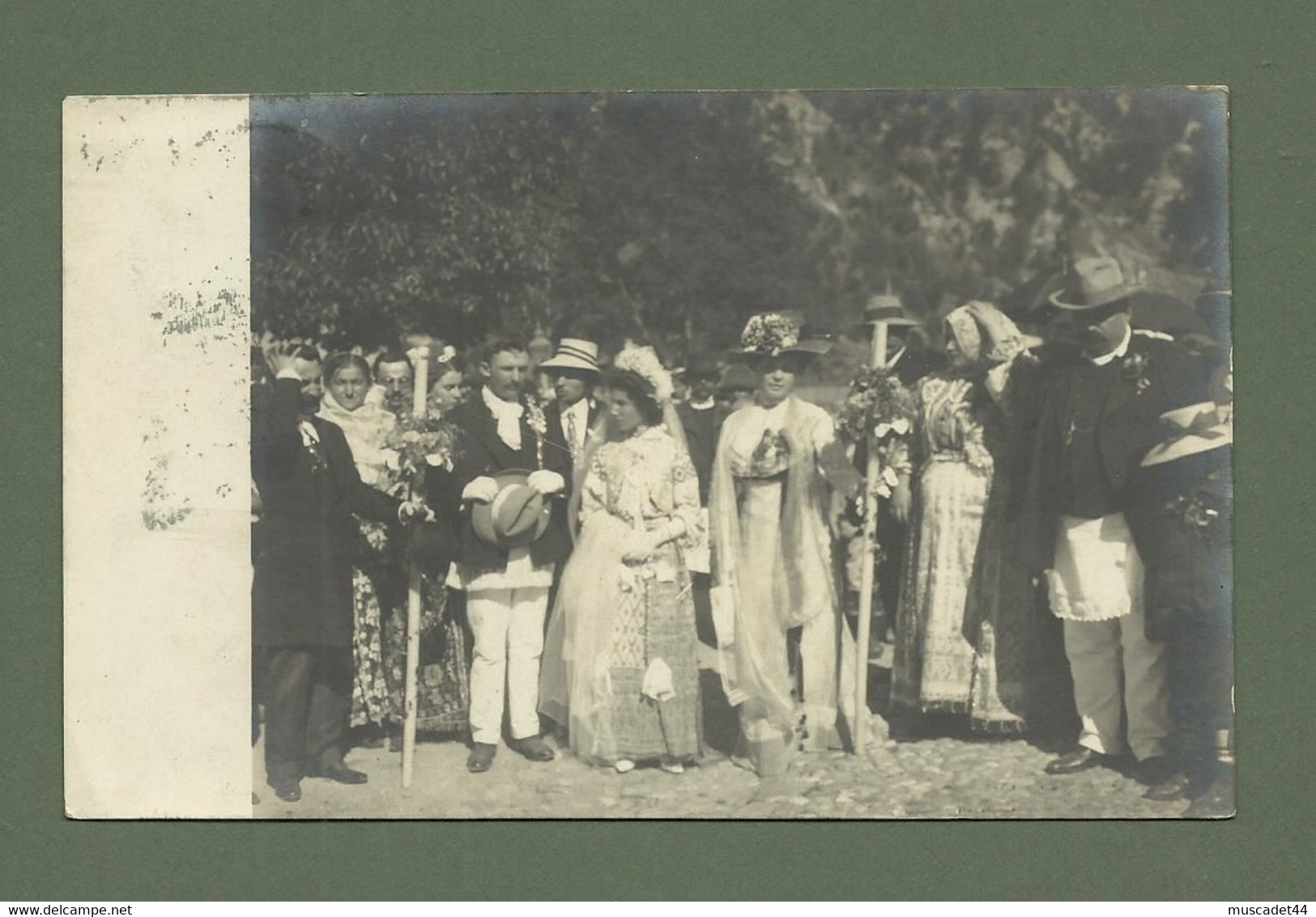 CARTE  POSTALE PHOTO ROUMANIE NOCE MARIAGE ROUMAIN FILLE DU MAIRE A BREZOI - Roumanie