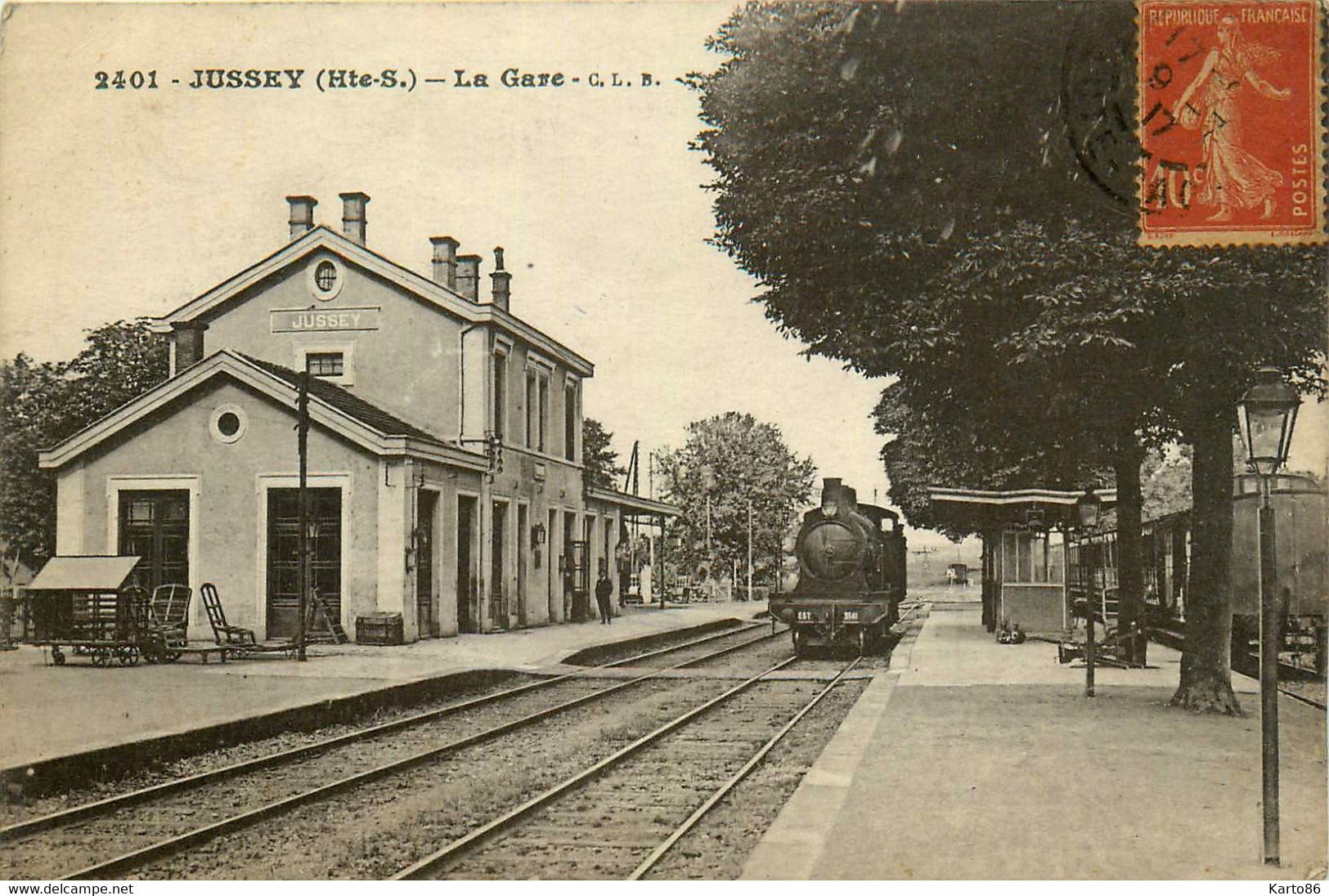 Jussey * La Gare Du Village * Le Train * Ligne Chemin De Fer - Jussey