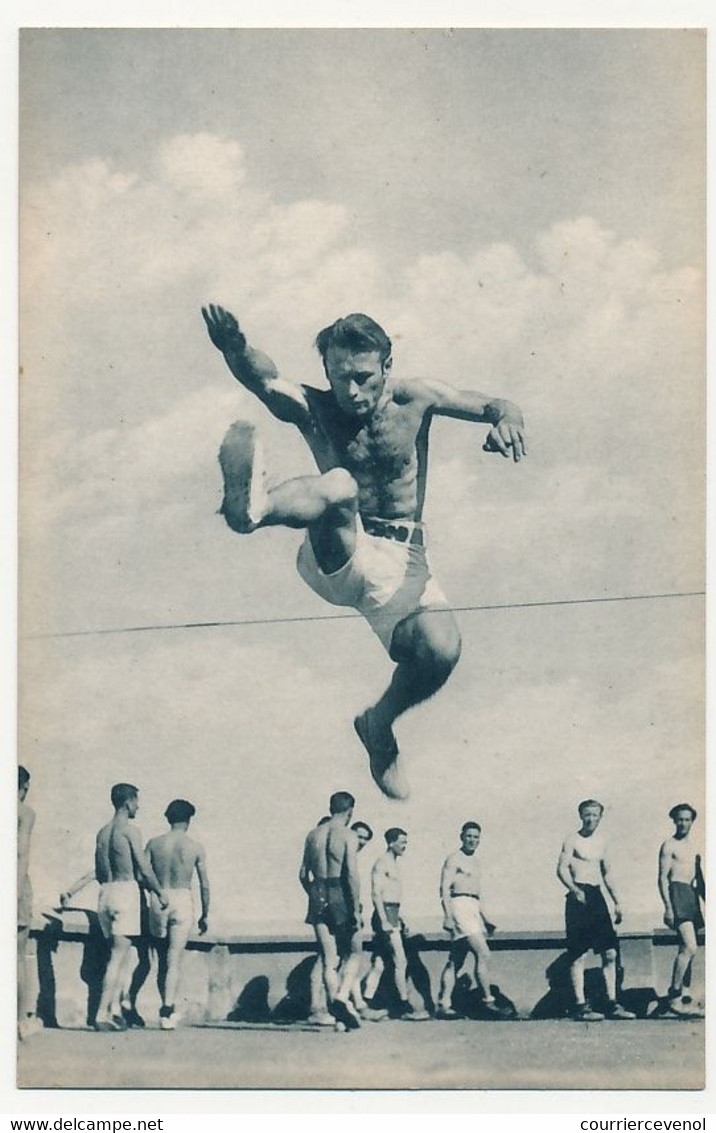 CPSM - LES COMPAGNONS DE FRANCE AU CAMP - La Séance D'Hébertisme - Ginnastica