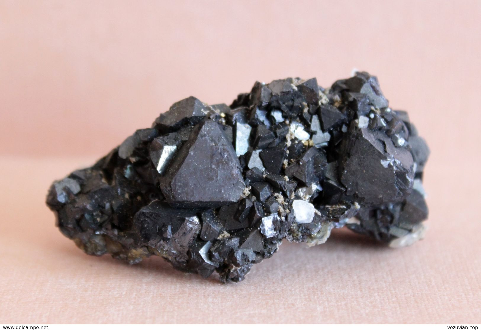 Sphalerite Crystal Druse With Pyrite And Calcite - Minéraux