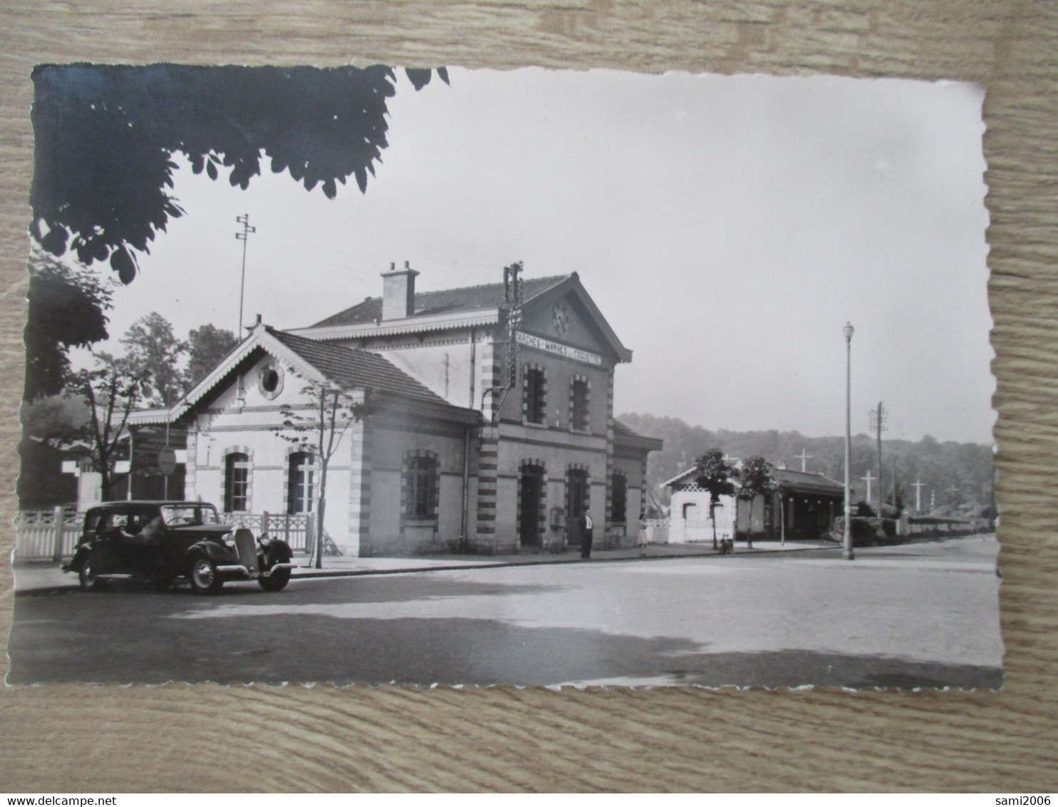 95 GARCHES LA GARE VOITURE ANCIENNE - Garges Les Gonesses