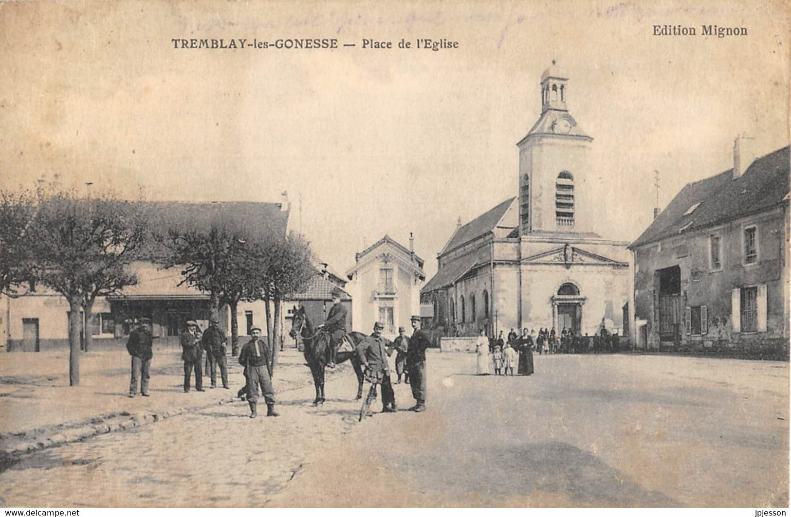 SEINE SAINT DENIS  93  TREMBLAY EN FRANCE - TREMBLAY LES GONESSE - PLACE DE L'EGLISE - Tremblay En France