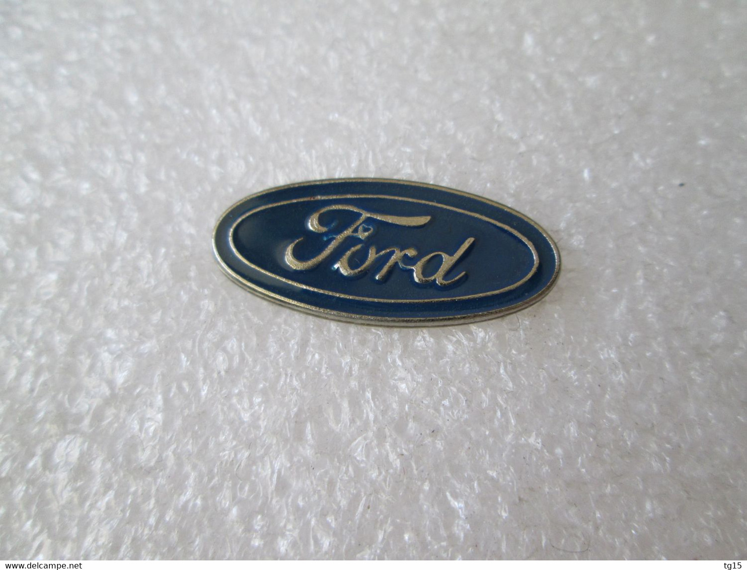 PIN'S   LOGO  FORD - Ford