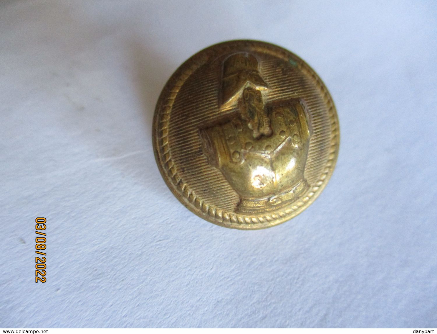 CORPET RARE BOUTON MILITAIRE A IDENTIFIER SIGNE CORPET PARIS - Boutons