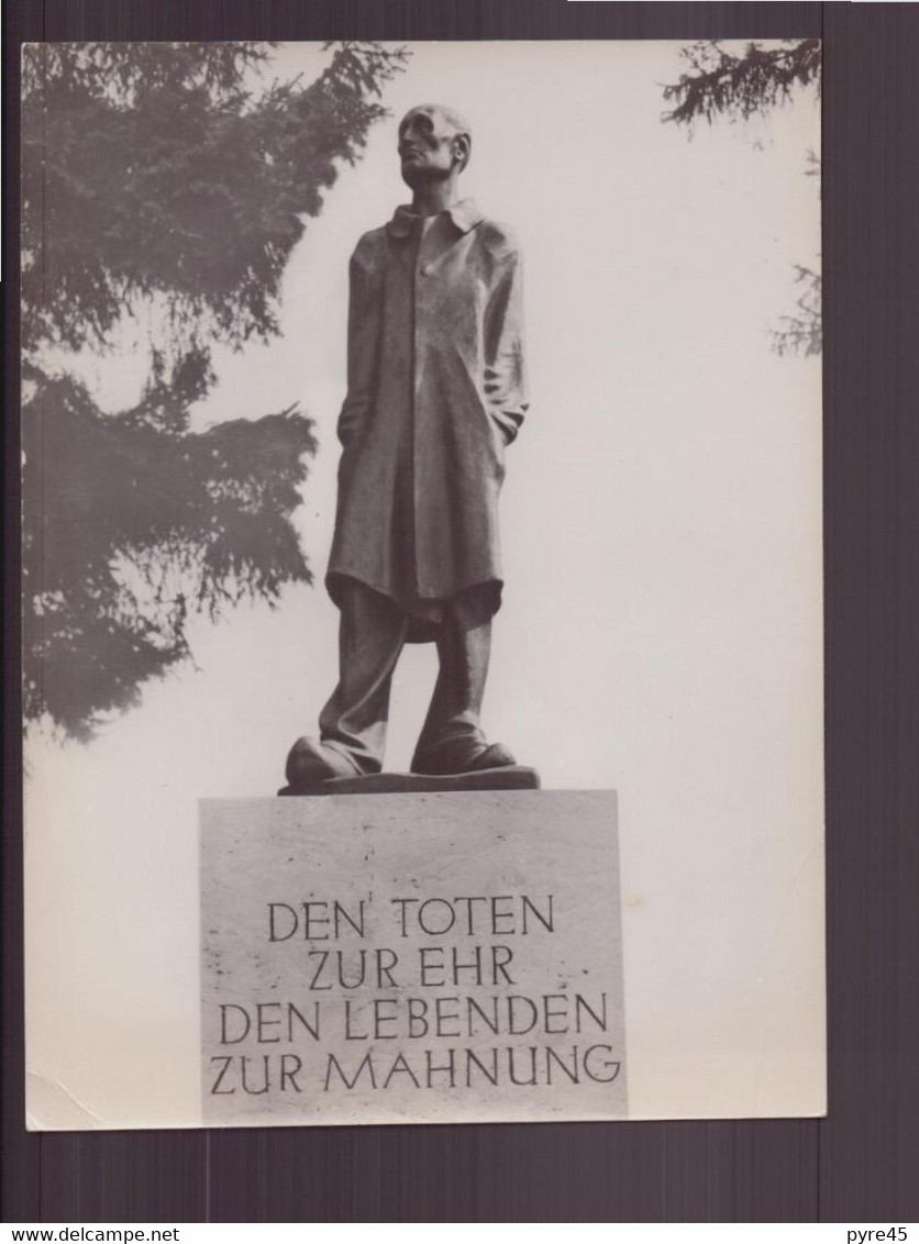 ALLEMAGNE DACHAU DENKMAL IM KREMATORIUM - Dachau