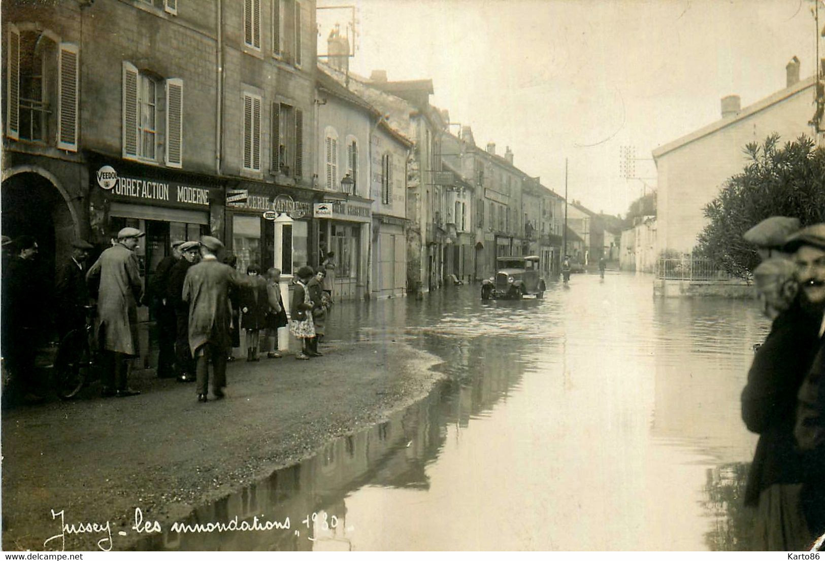 Jussey * Carte Photo * Rue De La Ville Pendant Inondations Crue * épicerie Parisienne * Pompe à Essence - Jussey