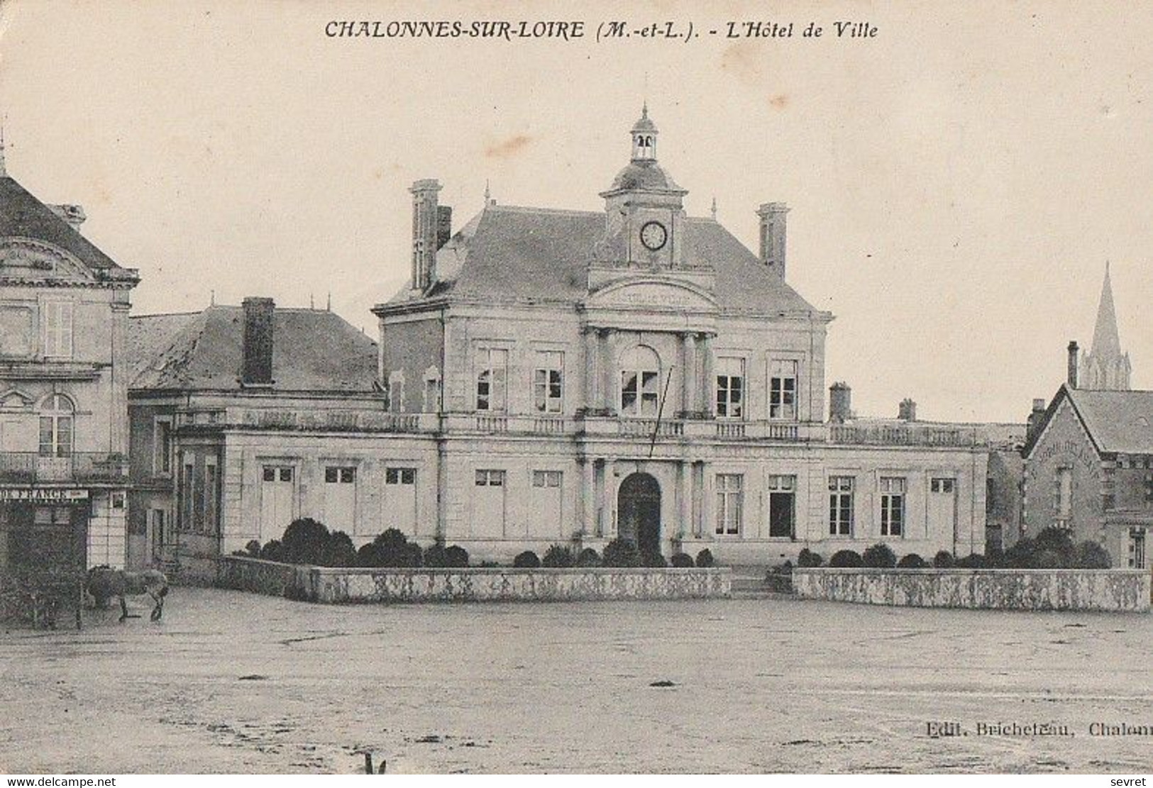 CHALONNES-sur-LOIRE. - L'Hôtel De Ville - Chalonnes Sur Loire