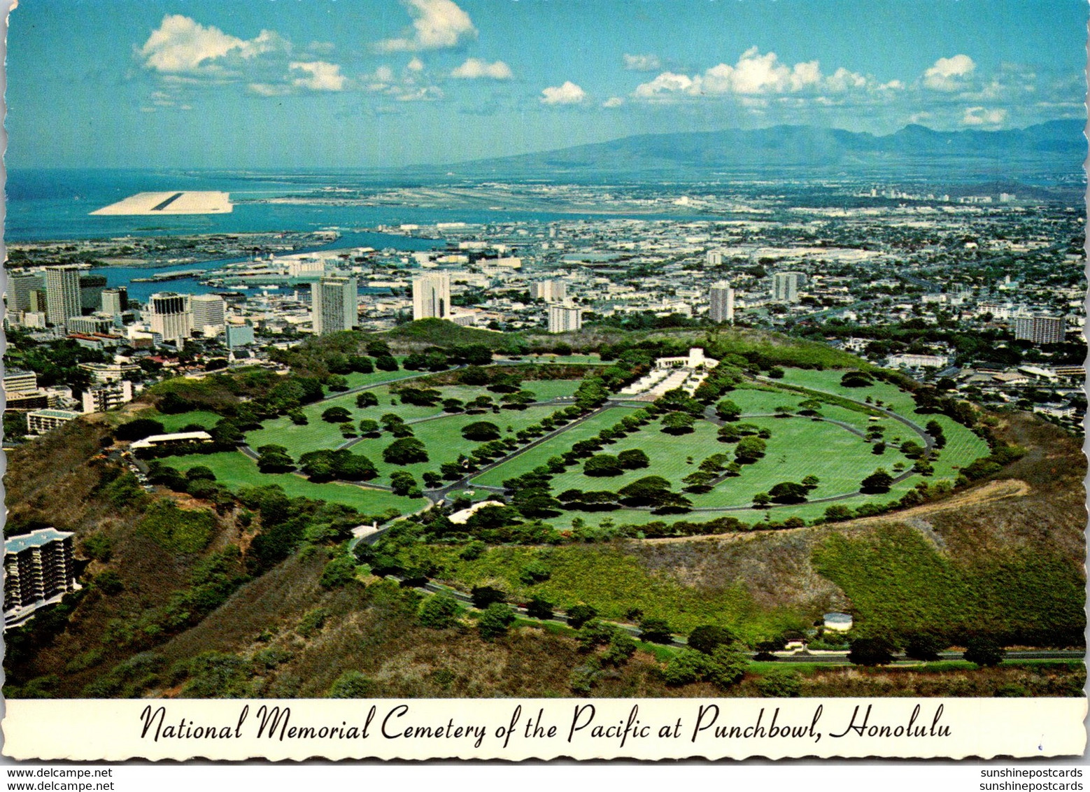 Hawaii Oahu National Memorial Cemetery Of The Pacific At Punchbowl - Oahu