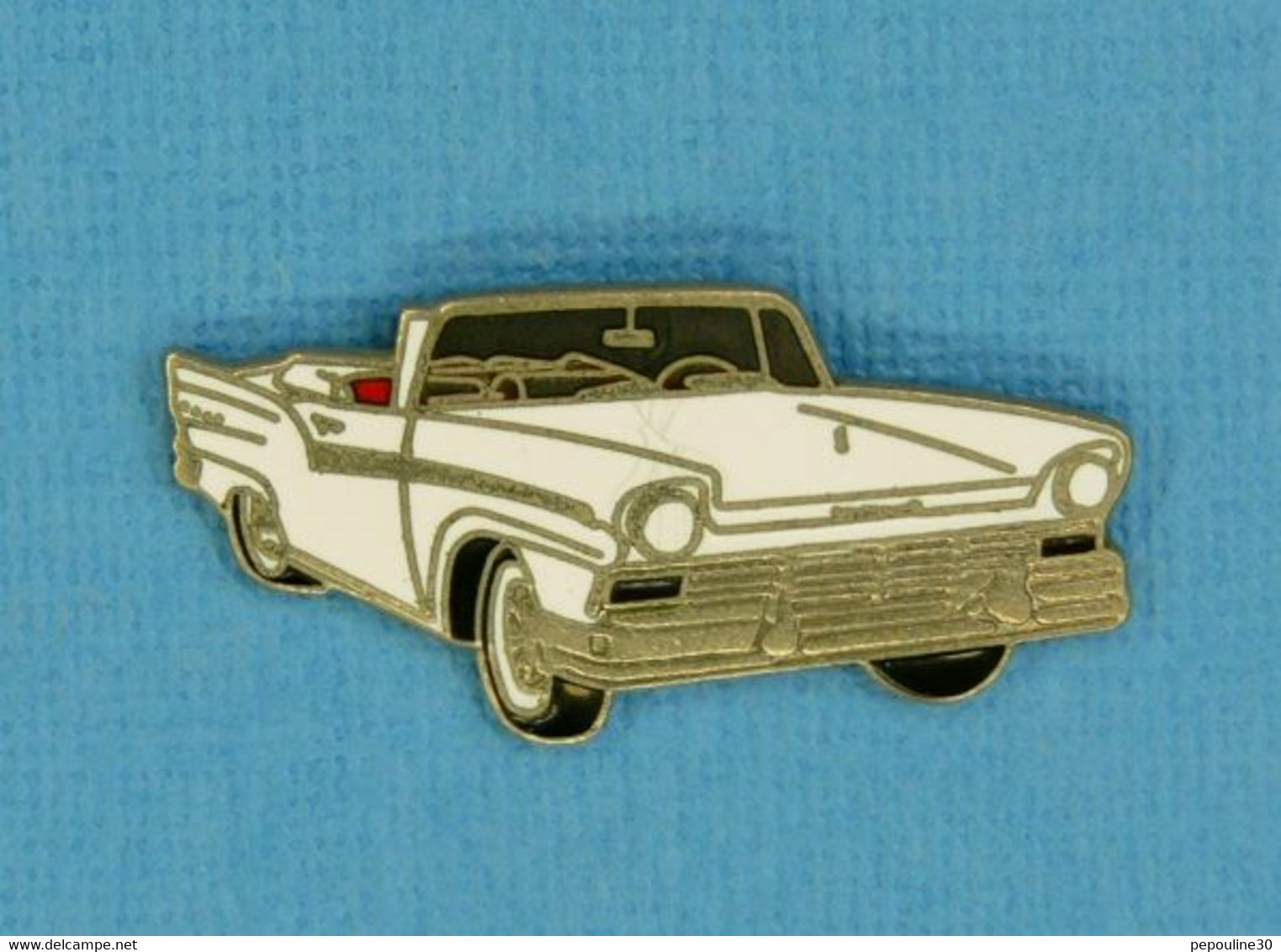 1 PIN'S //  ** CHEVROLET CHEVY BEL AIR CONVERTIBLE ** - Corvette