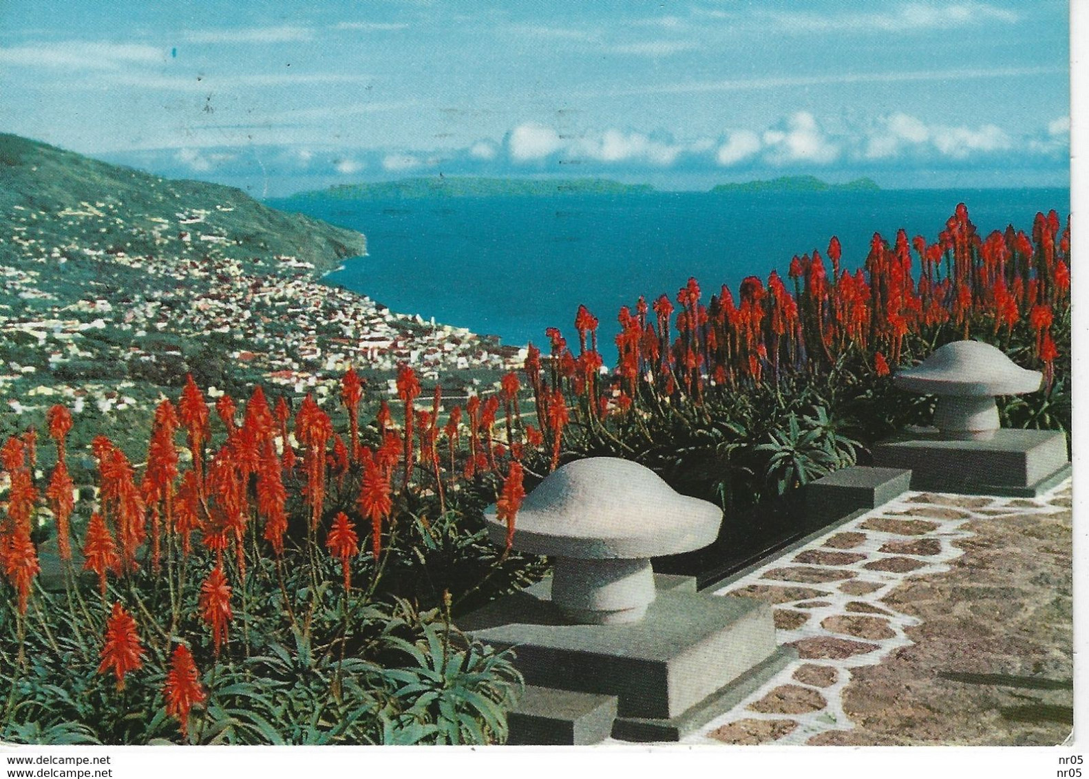 PORTUGAL / FRANCE - Obliteration Mec. CORREIOS - FUNCHALL 1965 Avec 2 Timbres Carte FUNCHALL ( Madeira ) Pico  Barcelos - Funchal