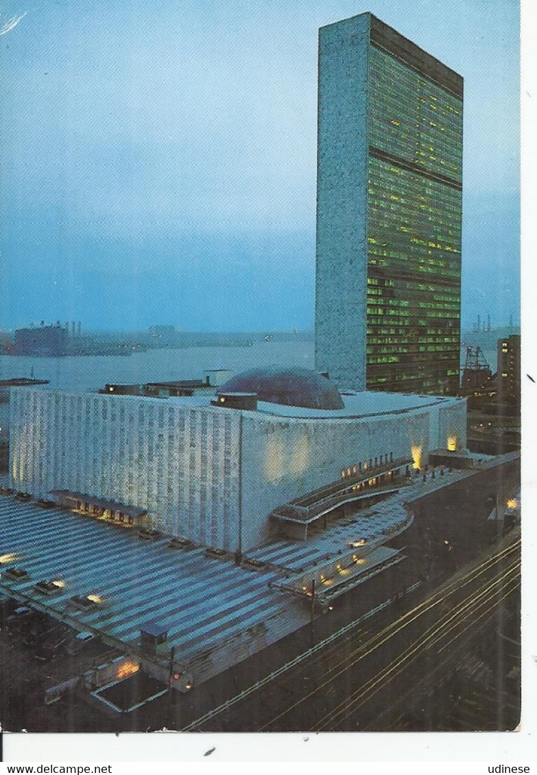 U.S.A..-  UNITED NATIONS BUILDING - TRAVELED IN 1968 - Central Park