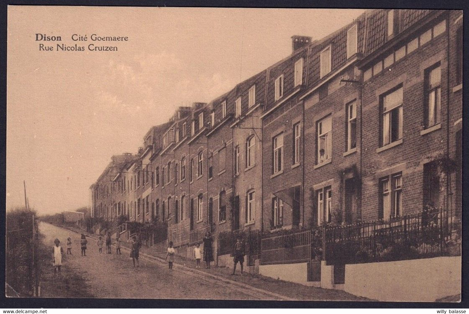 +++ CPA - DISON - Cité Goemaere - Rue Nicolas Crutzen - Carte Animée // - Dison