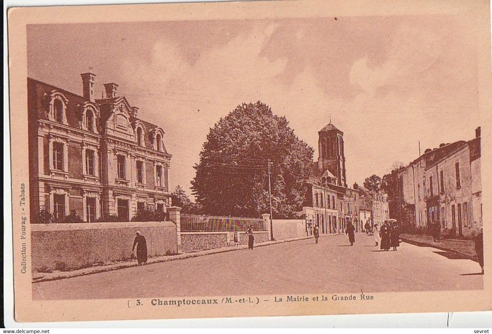 CHAMPTOCEAUX. - La Mairie Et La Grande Rue - Champtoceaux