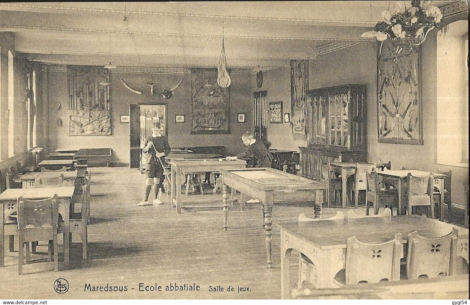 BELGIQUE - MAREDSOUS - école Abbatiale Salle De Jeux - Mettet