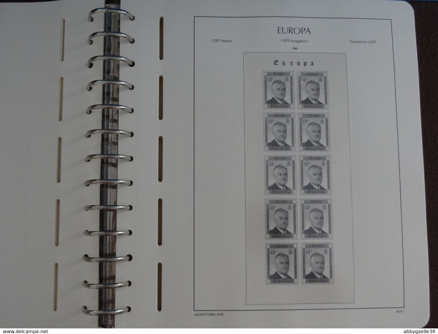 35 Feuillets neufs ** EUROPA CEPT de 1980 à 1982 + Reliure LEUCHTTURM + boitier en bon état général A COMPLETER