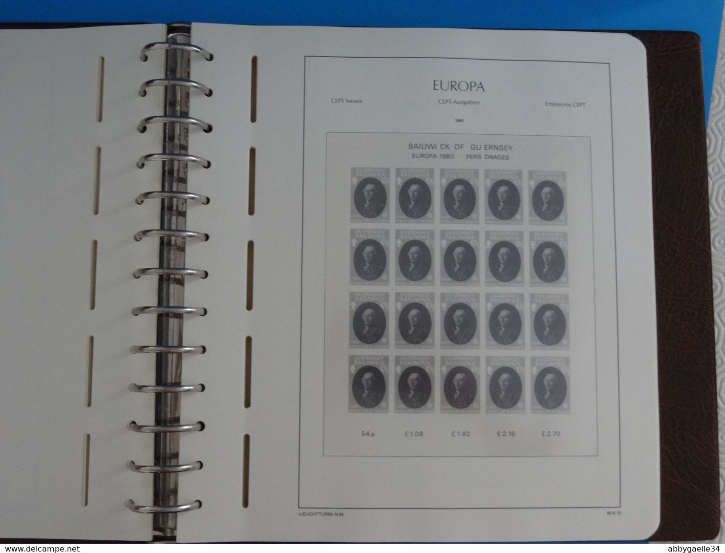 35 Feuillets neufs ** EUROPA CEPT de 1980 à 1982 + Reliure LEUCHTTURM + boitier en bon état général A COMPLETER