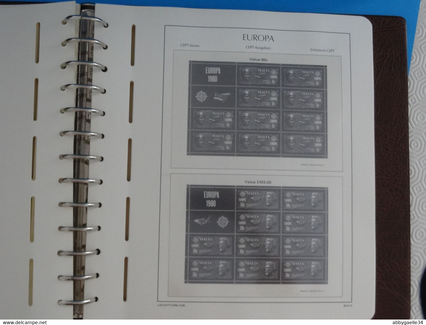 35 Feuillets neufs ** EUROPA CEPT de 1980 à 1982 + Reliure LEUCHTTURM + boitier en bon état général A COMPLETER