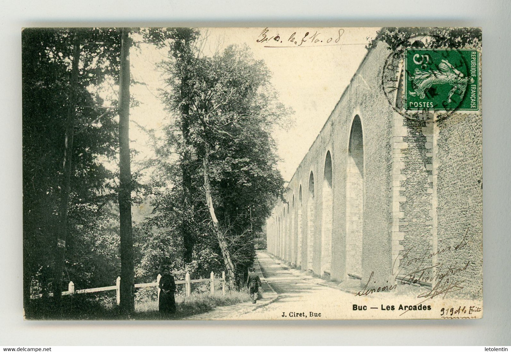 CPA: 78 - BUC - LES ARCADES - Buc