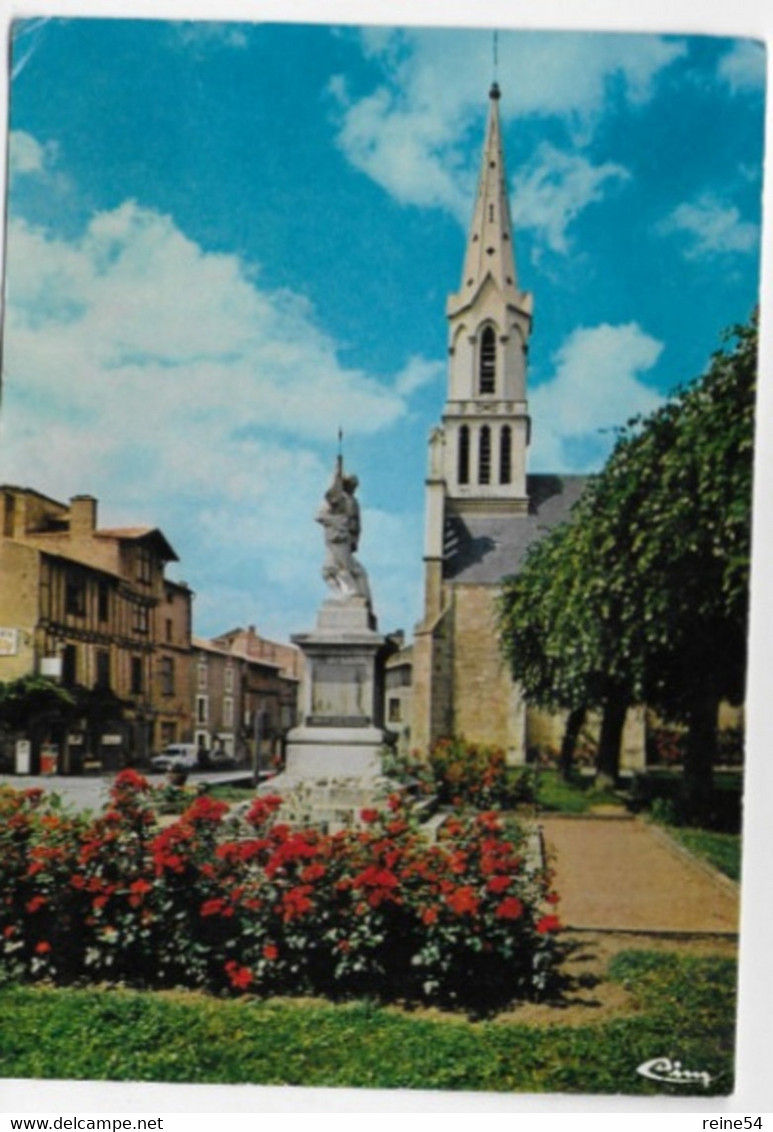 79 - ST-LOUP-LAMAIRE (Deux-Sèvres) -Clocher De L'église-ancienne Sénéchaussée Qui Aurait Abrité Les Ancêtres De Voltaire - Saint Loup Lamaire