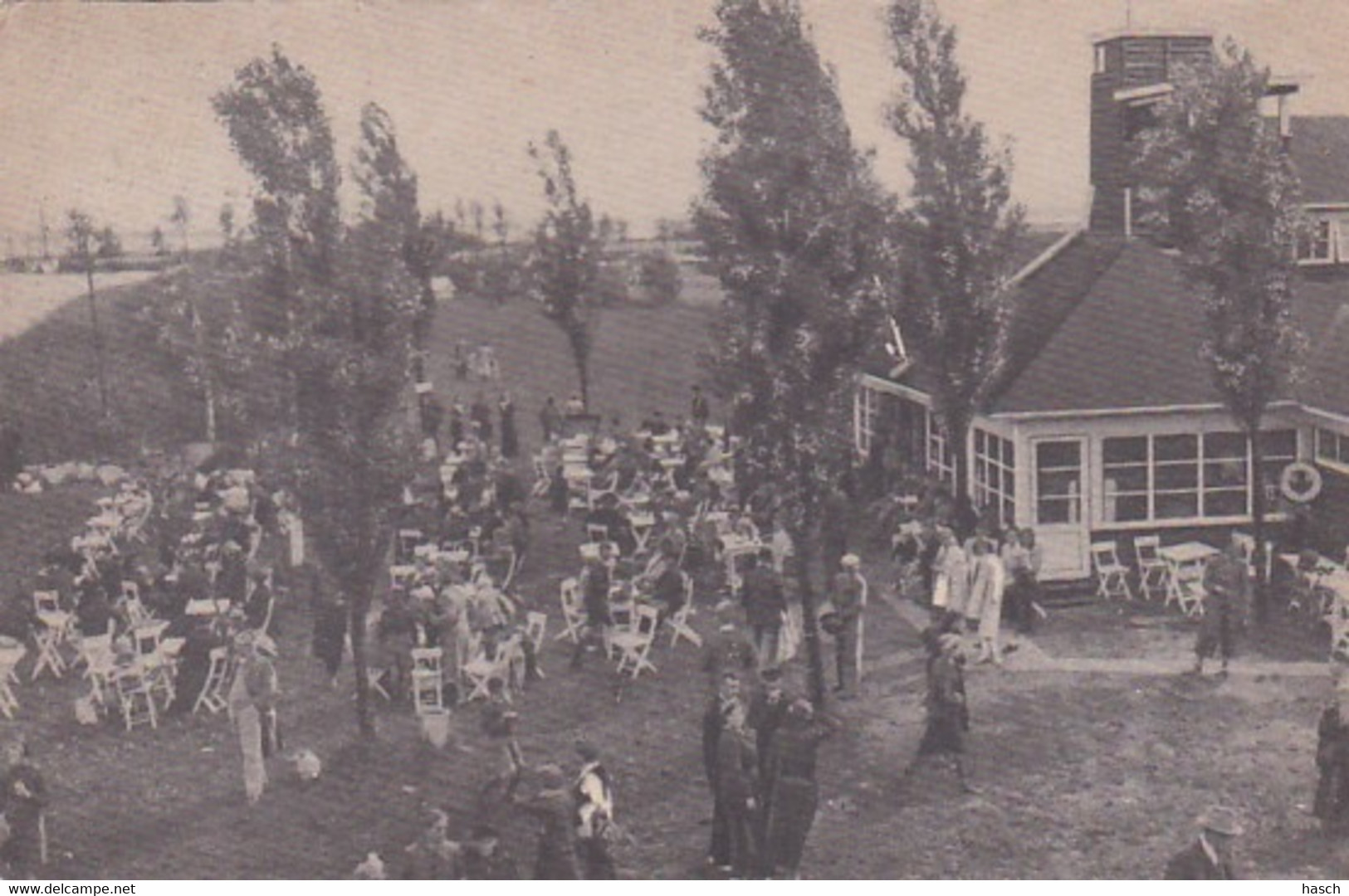 3755	44	Paviljoen Sneekermeer 1953 (kleine Vouwtjes In De Hoeken) - Sneek