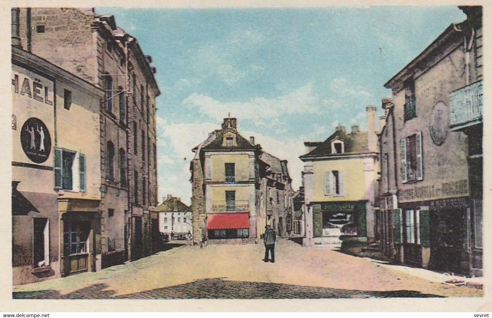 DOUE-la-FONTAINE. - Place D'Orléans - Doue La Fontaine