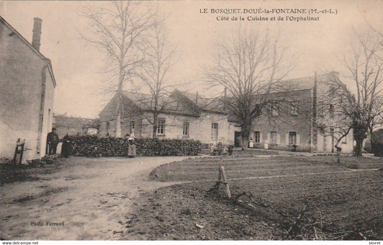 LE BOSQUET-DOUE-la-FONTAINE. - Côté De La Cuisine - Orphelinat - Doue La Fontaine