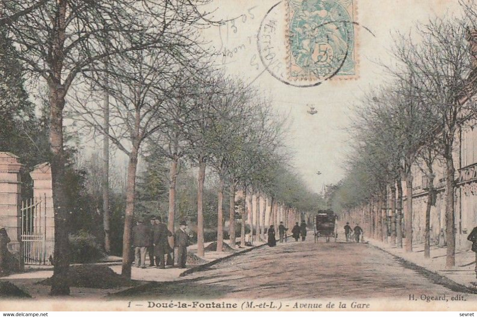 DOUE-la-FONTAINE. - Avenue De La Gare - Doue La Fontaine