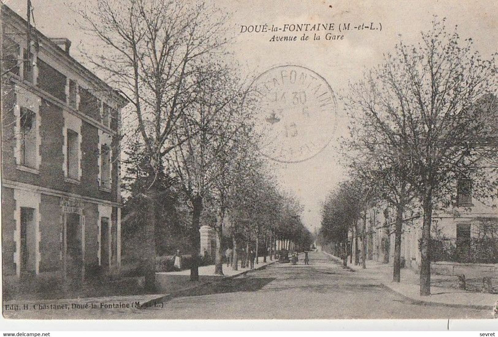 DOUE-la-FONTAINE. - Avenue De La Gare - Doue La Fontaine